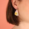Boucles d'oreilles pointes Taratata Bijoux Brindille Métal, résines colorées dont les motifs sont peints à la main, microbilles en métal