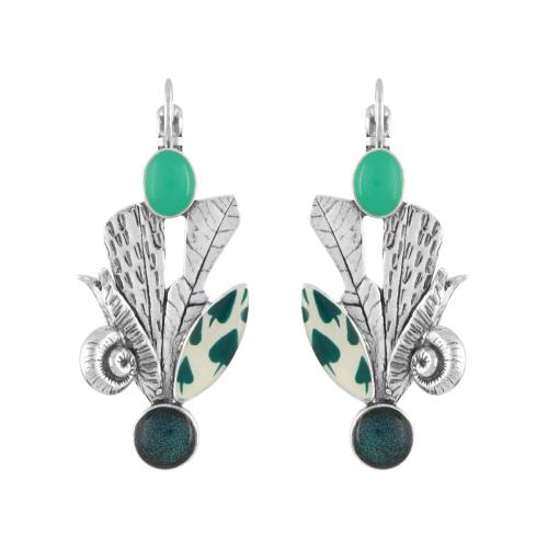 Boucles d'oreilles dormeuses Taratata Bijoux Green en métal, résines colorées dont les motifs sont peints à la main, poudre de mica